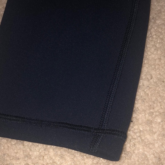 Navy lulu lemon leggings - Picture 3 of 6